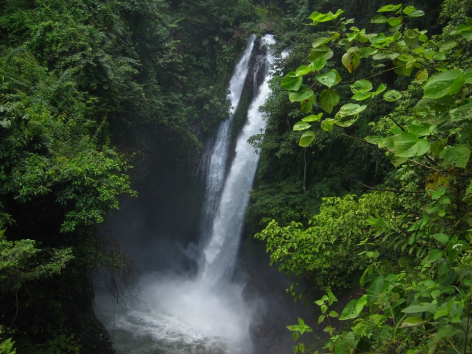 aling-aling-waterfalls-bali